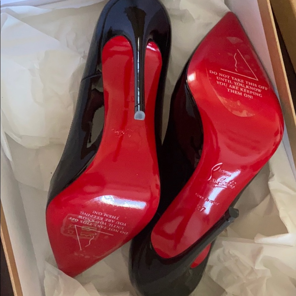 Louboutin shoes - Picture 3 of 3